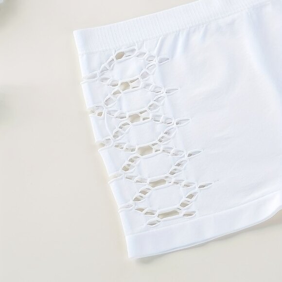 Seamless Hollow Out Boyshorts - Picture 4 of 7